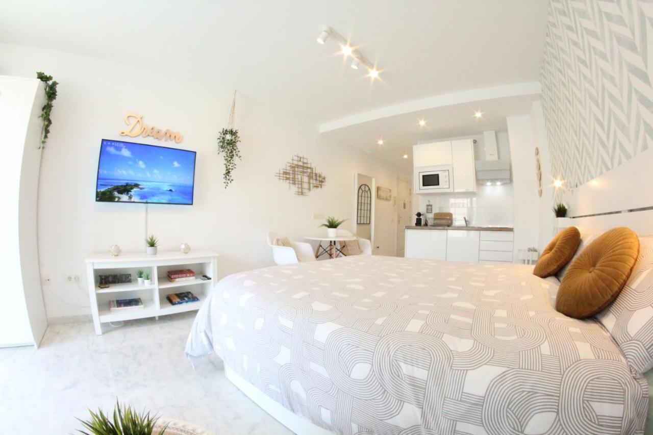 Torremolinos - New Central Studio Plata With Balcony Exterior foto